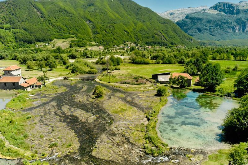 Ethno Katun Rosi Agrotourism Hotel Gusinje Exterior photo
